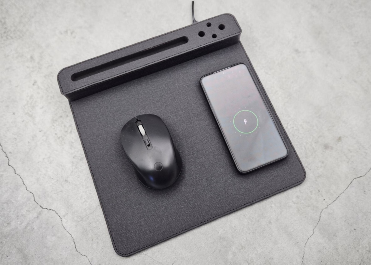 MOUSEPAD Kablosuz telefon şarj özellikli (Keten dokulu Suni Deri kaplama.)